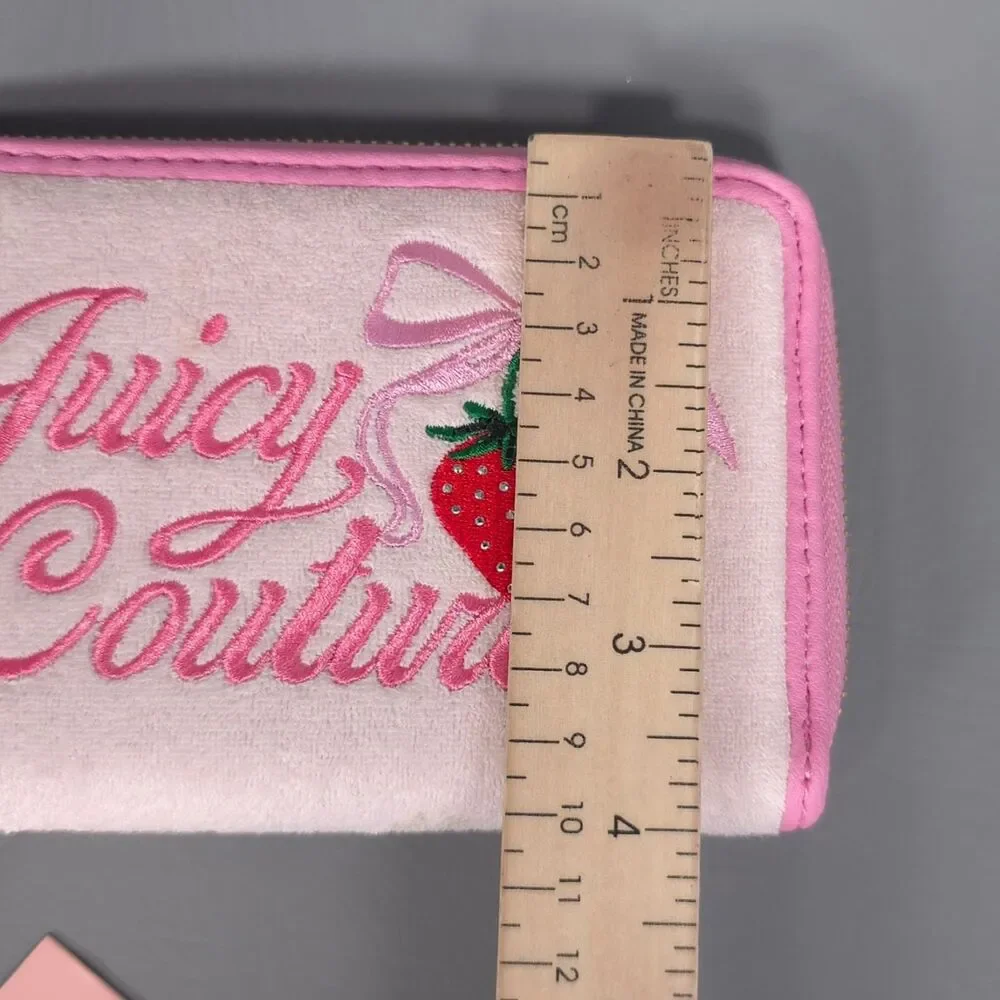 JUICY COUTURE Womens New Wallet Powder Blush Retro Strawberry Essential Zip